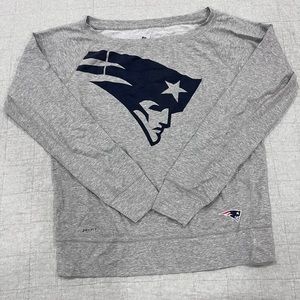 Womens Nike Dri Fit NFL New England Patriots Boatneck Sweatshirt Grey Blue Med